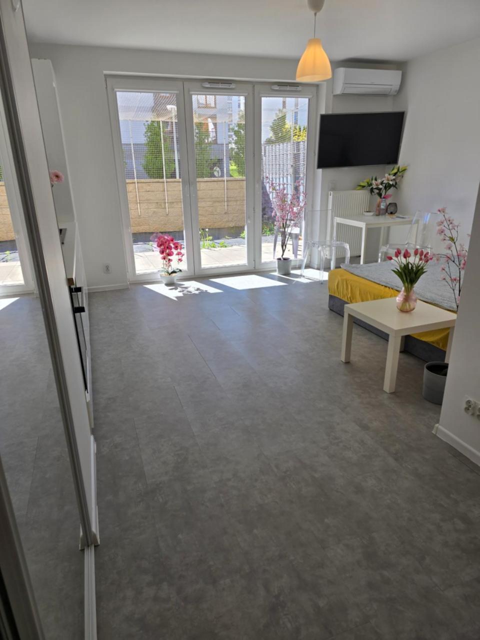 Apartament C10 z ogródkiem - 2