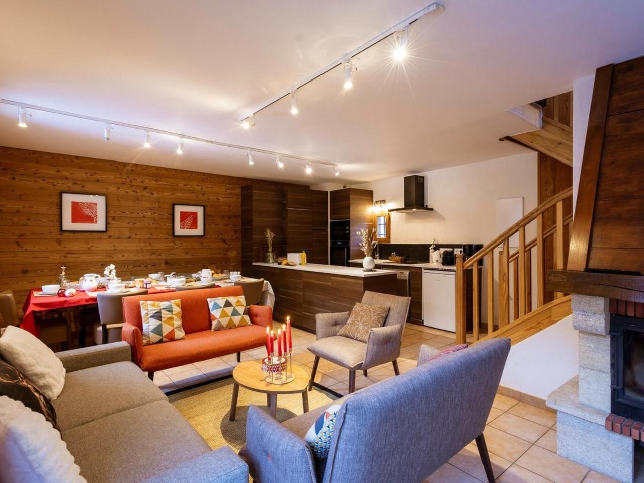 Chalet 5 pièces, 12 personnes, animaux acceptés, parking photo 4