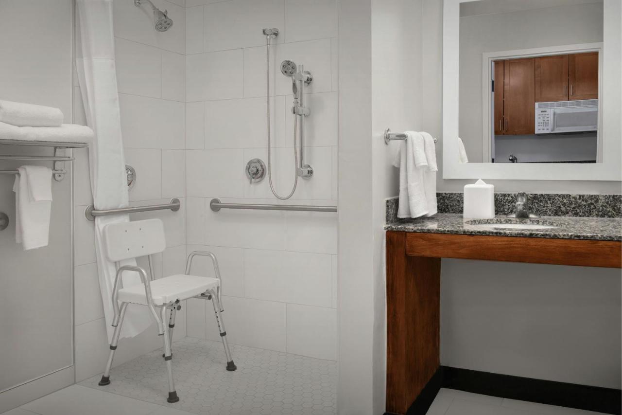 TownePlace Suites by Marriott Suffolk Chesapeake photo 4