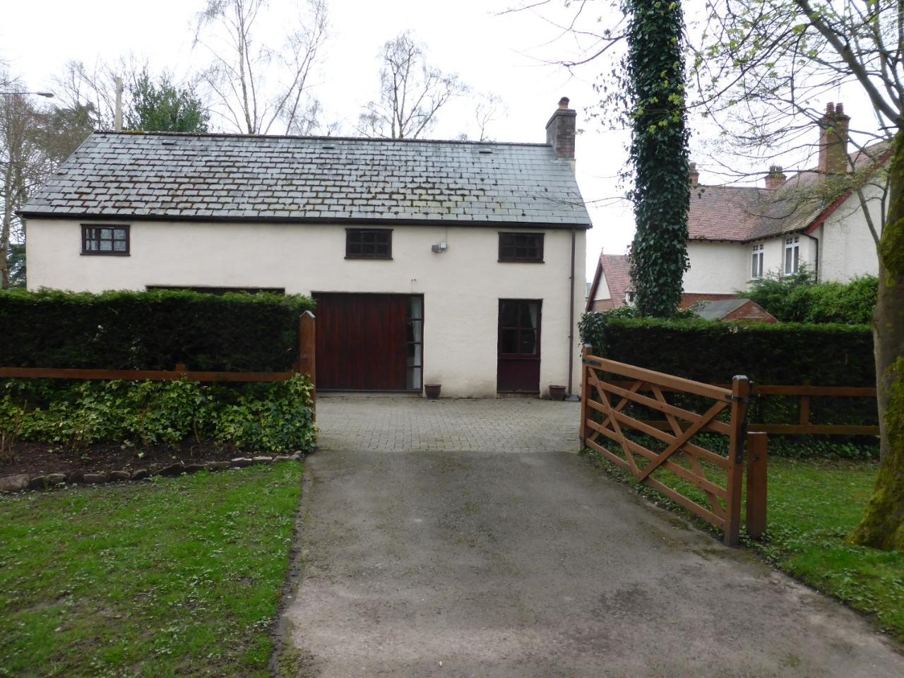 Glen-Yr-Afon House Hotel - 3