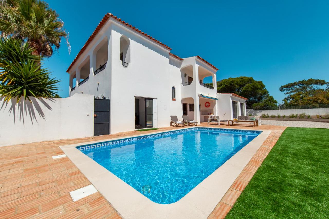 Villa Bellegarde by Algarve Vacation - 4