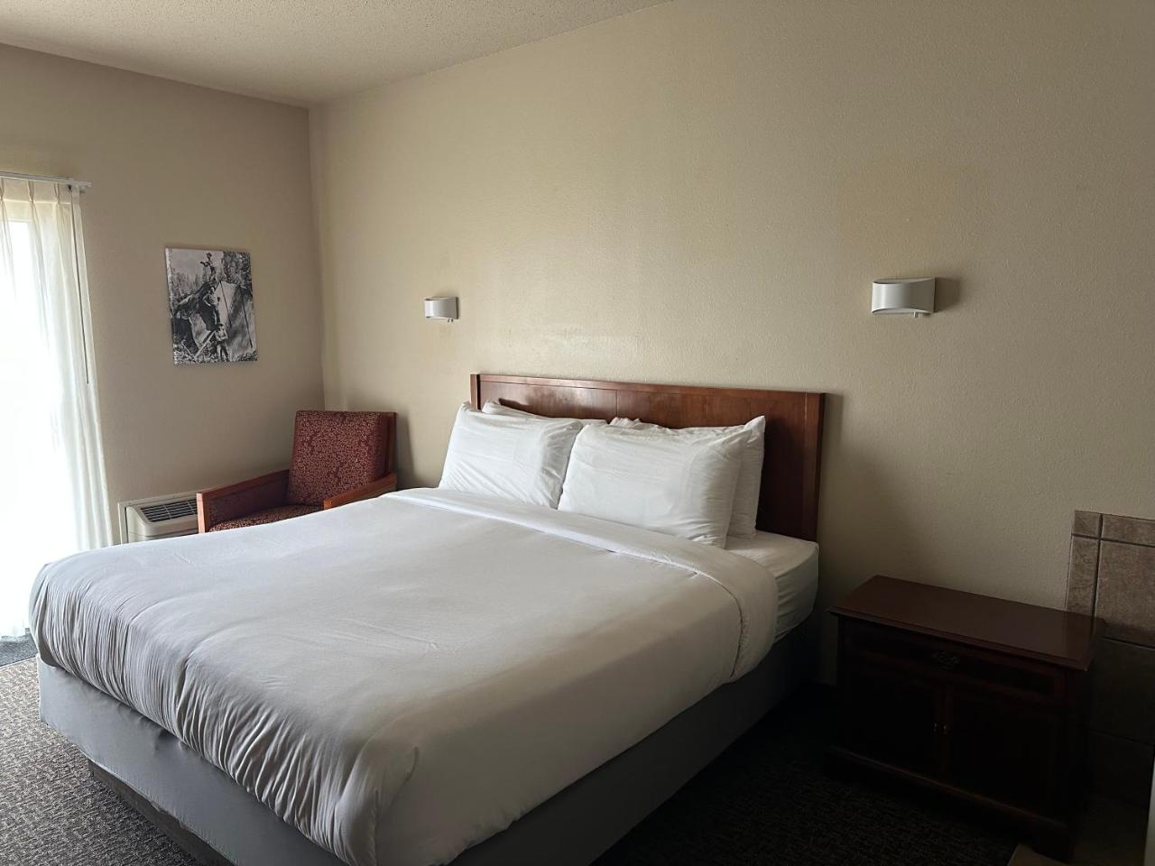 The Sawmill Inn - 2