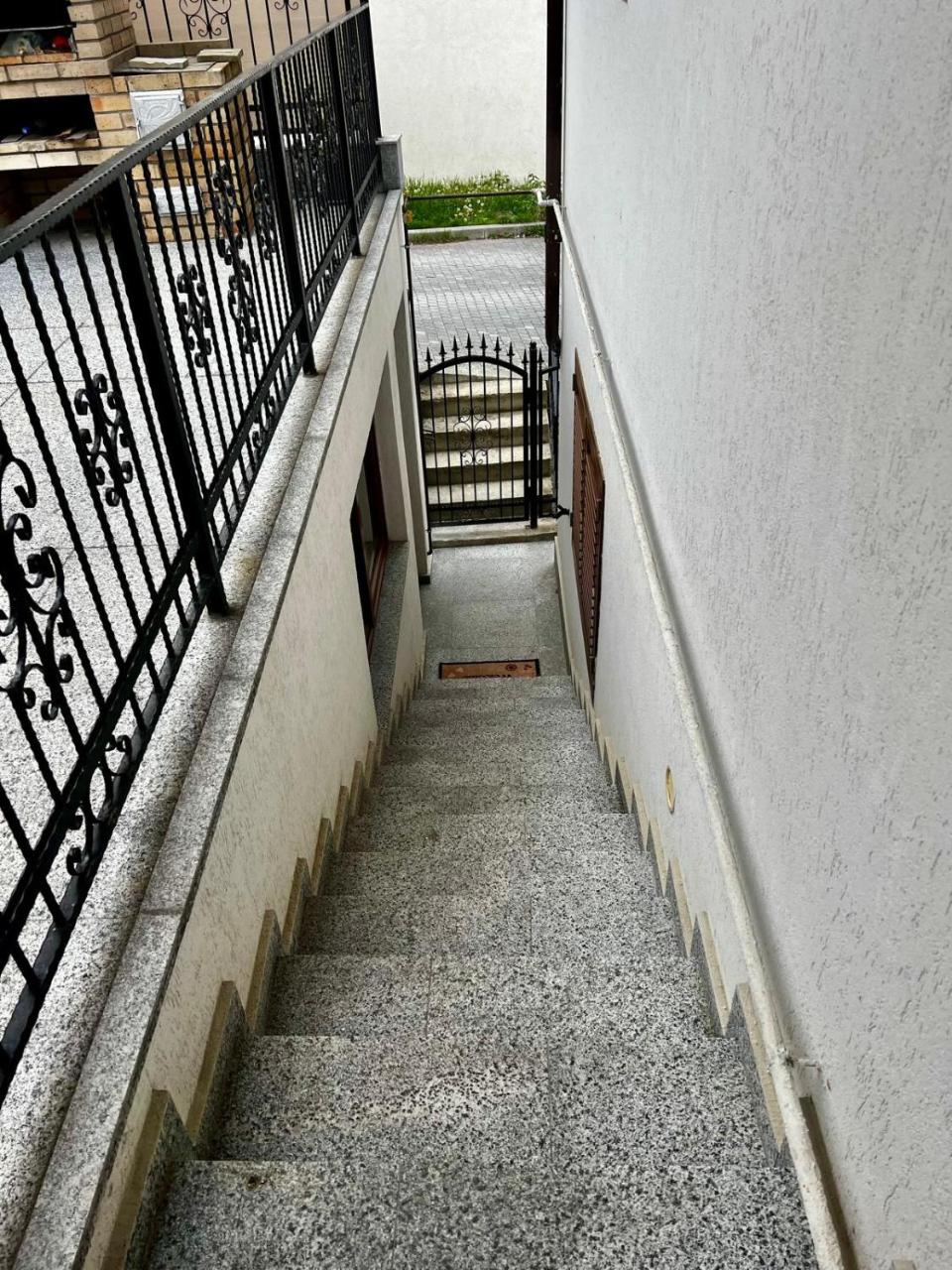 La Nuti - 5