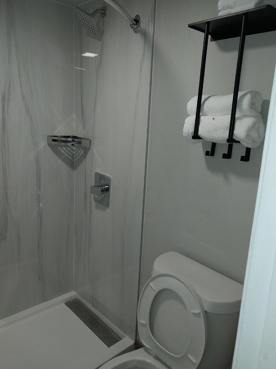 Gateway Inn photo 2