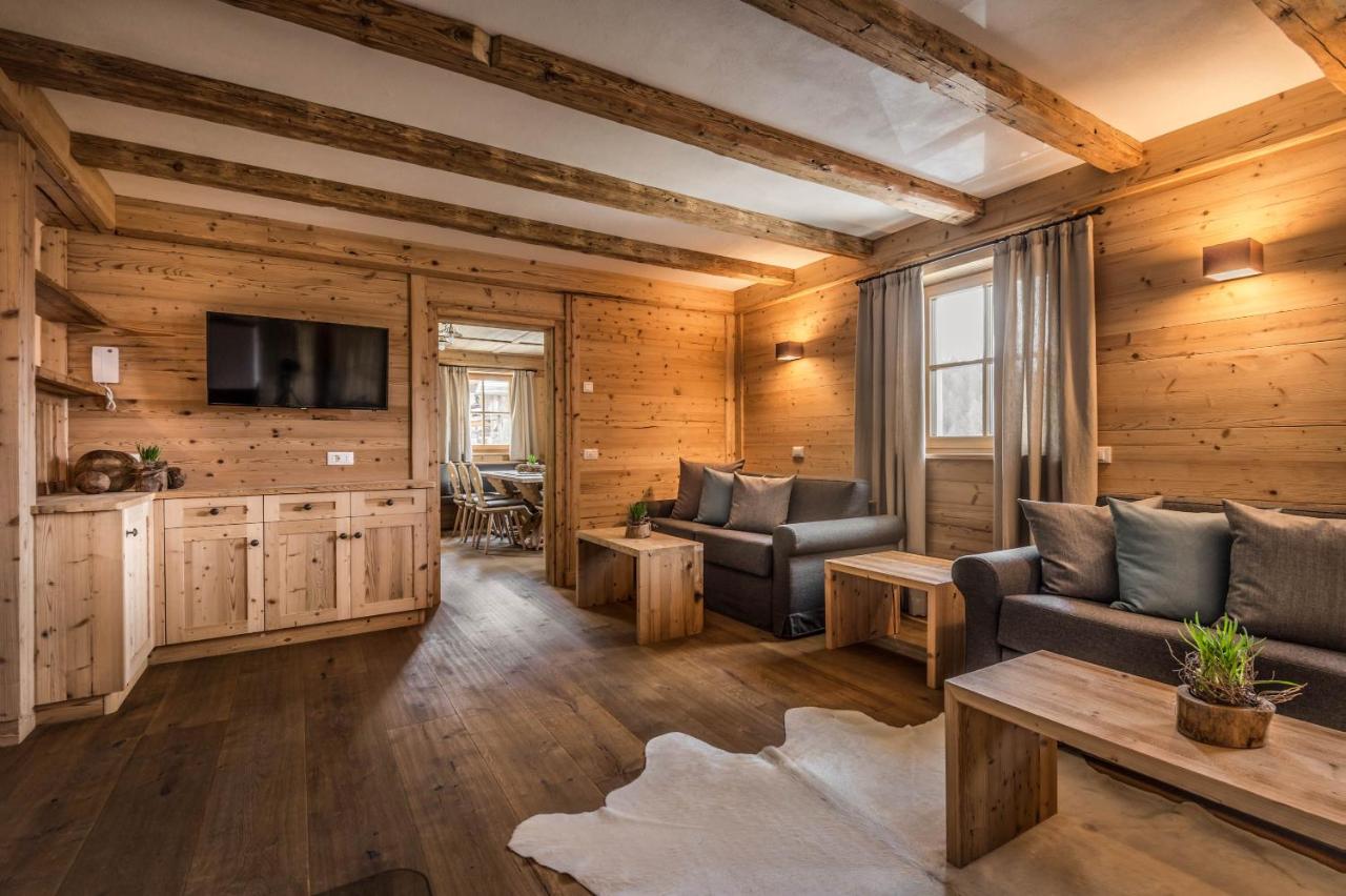 Mountain Chalet Pia photo 3