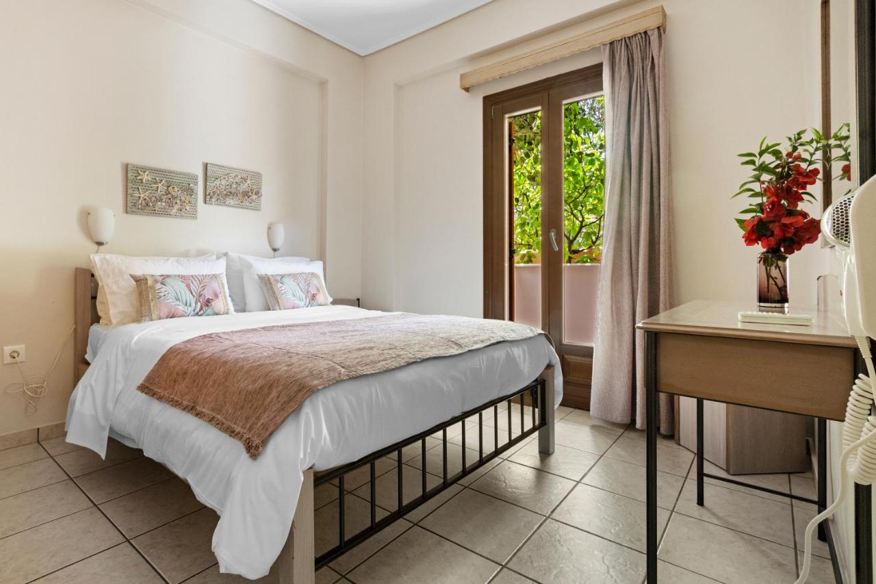 Spetses Center Comfy Apartment - 3