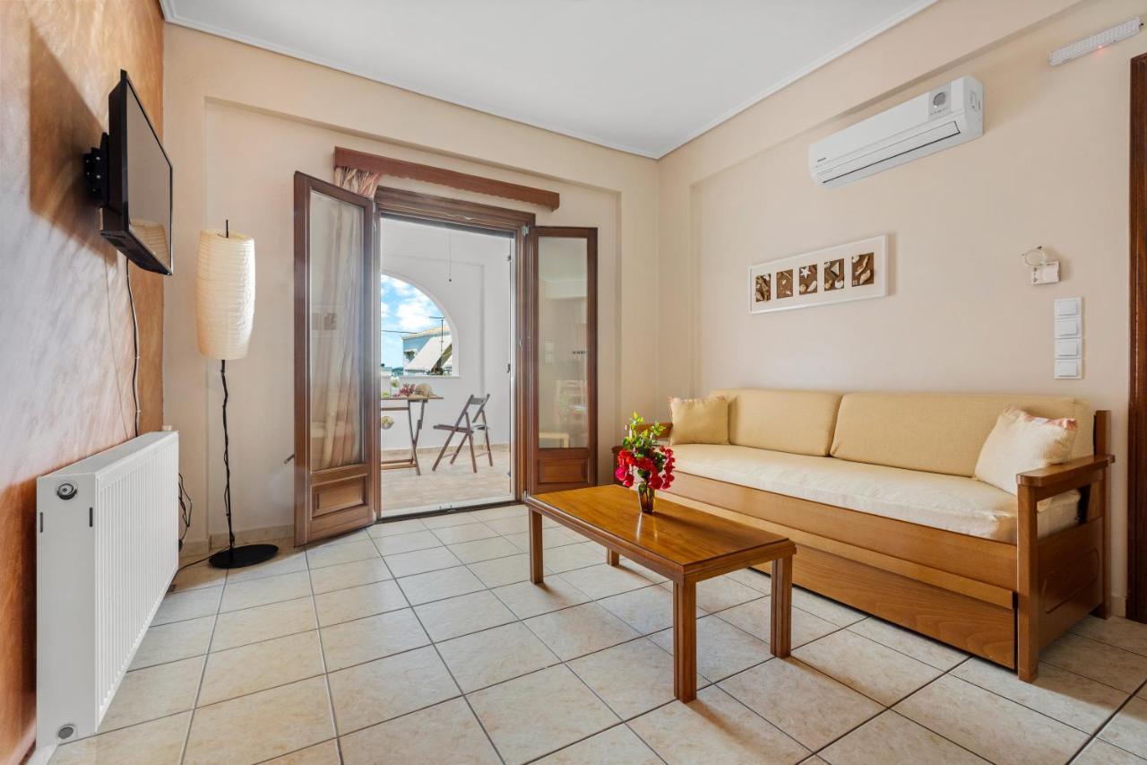 Spetses Center Comfy Apartment - 6
