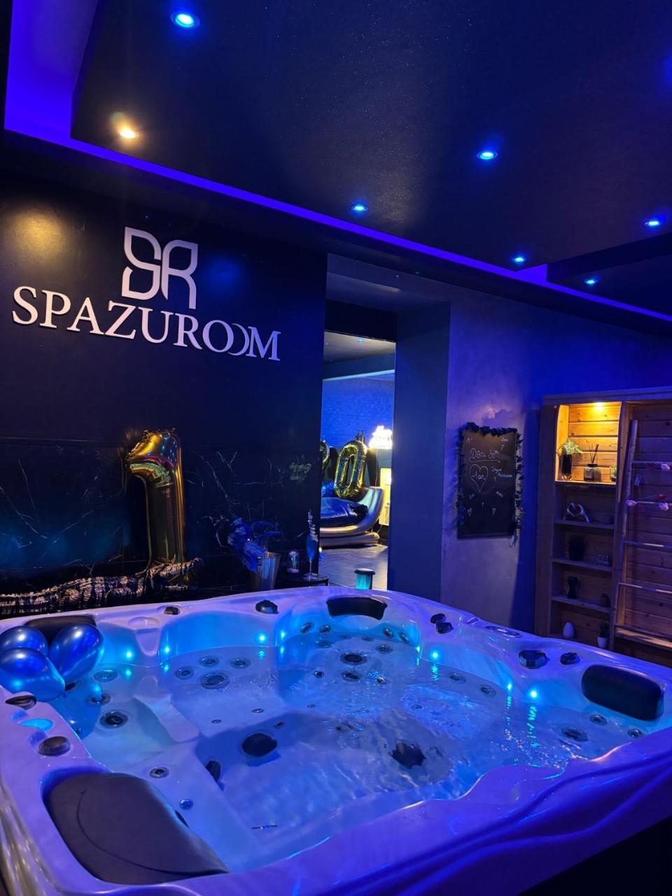 Spazuroom Luxury Suite - 5