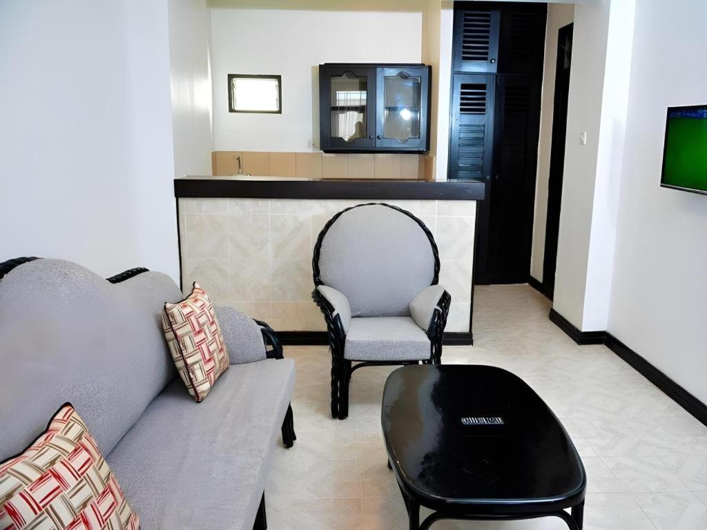 Sapphire Hotel photo 4