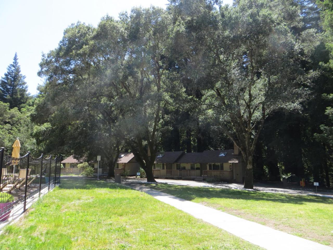 Big Sur Lodge photo 3