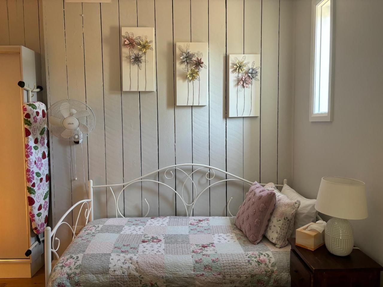Outback Cellar & Country Cottage photo 4