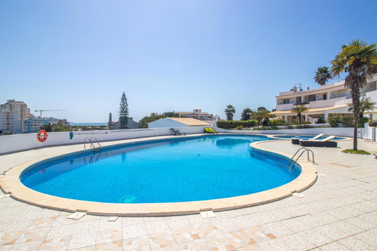 Charming 2BD Beach 500mt Wi-Fi AC Pool - 2