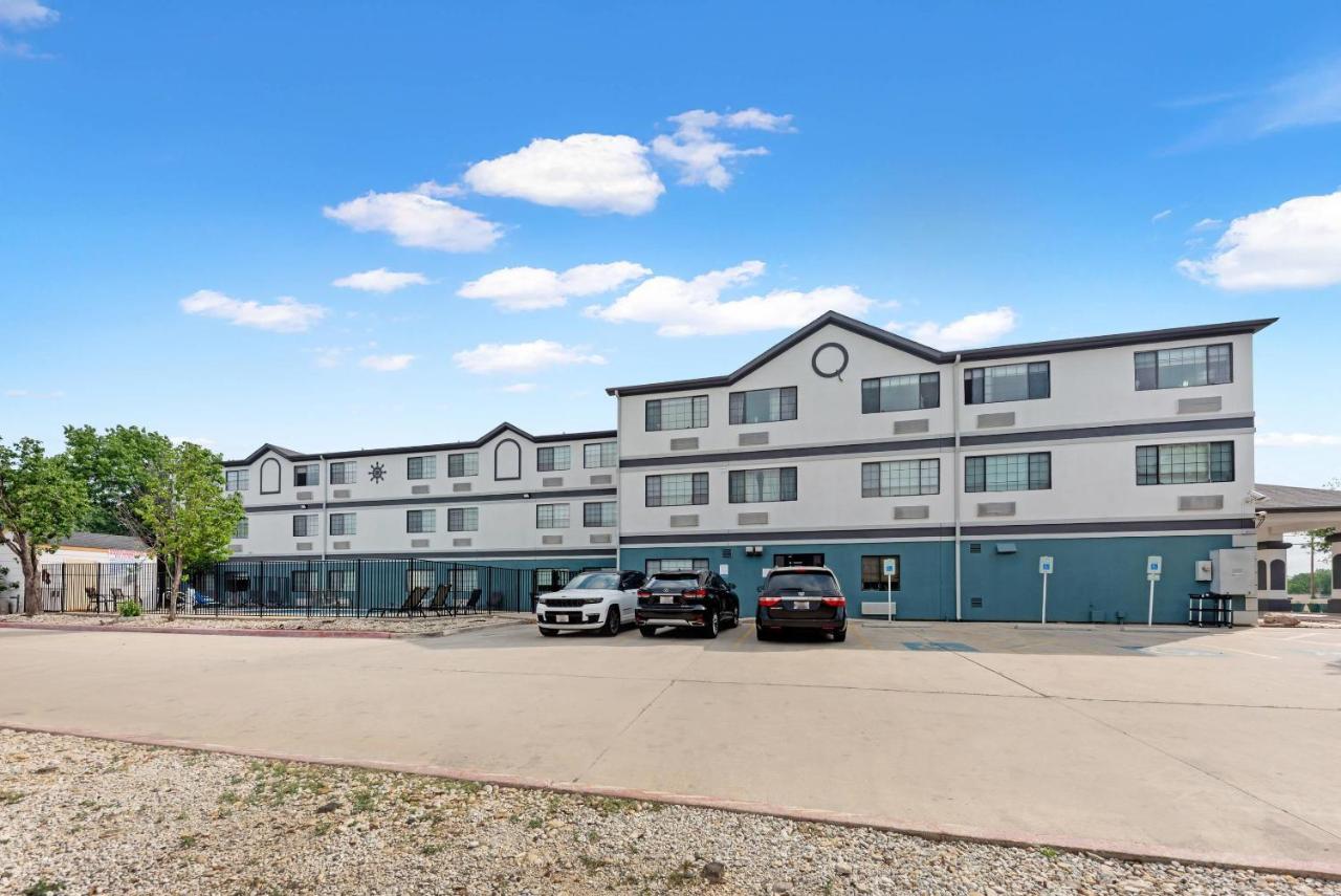 Foto - Quality Inn Near Seaworld  Lackland