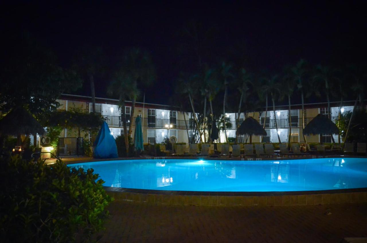 Photo - Gulfcoast Inn Naples