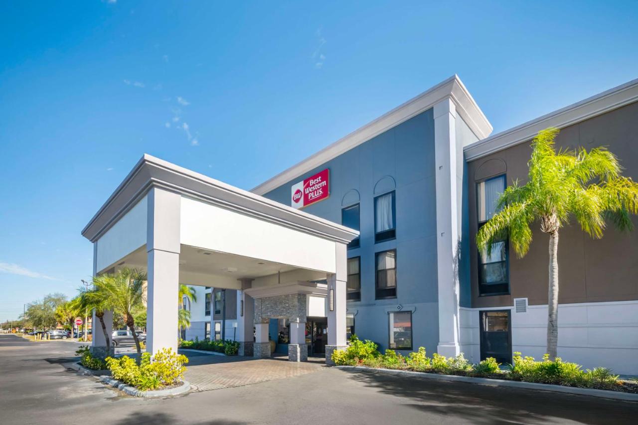 Best Western Plus Universal Inn photo 2