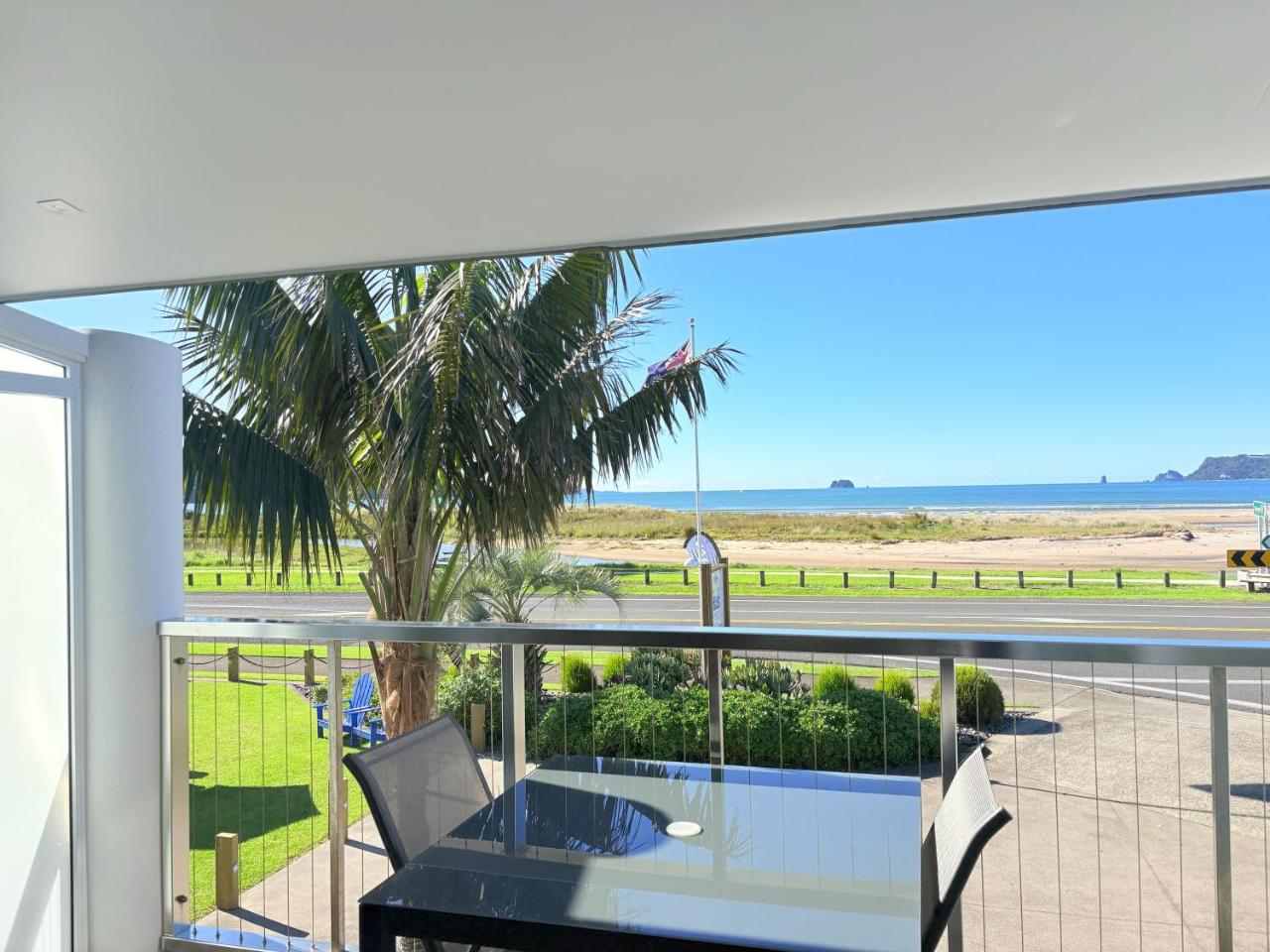 Baileys At The Beach Motel photo 2