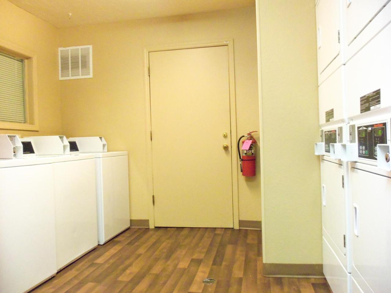 DuPont Suites - Louisville photo 2