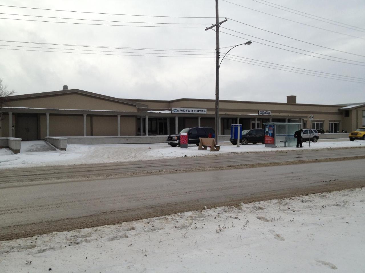 Airport Motor Inn photo 2