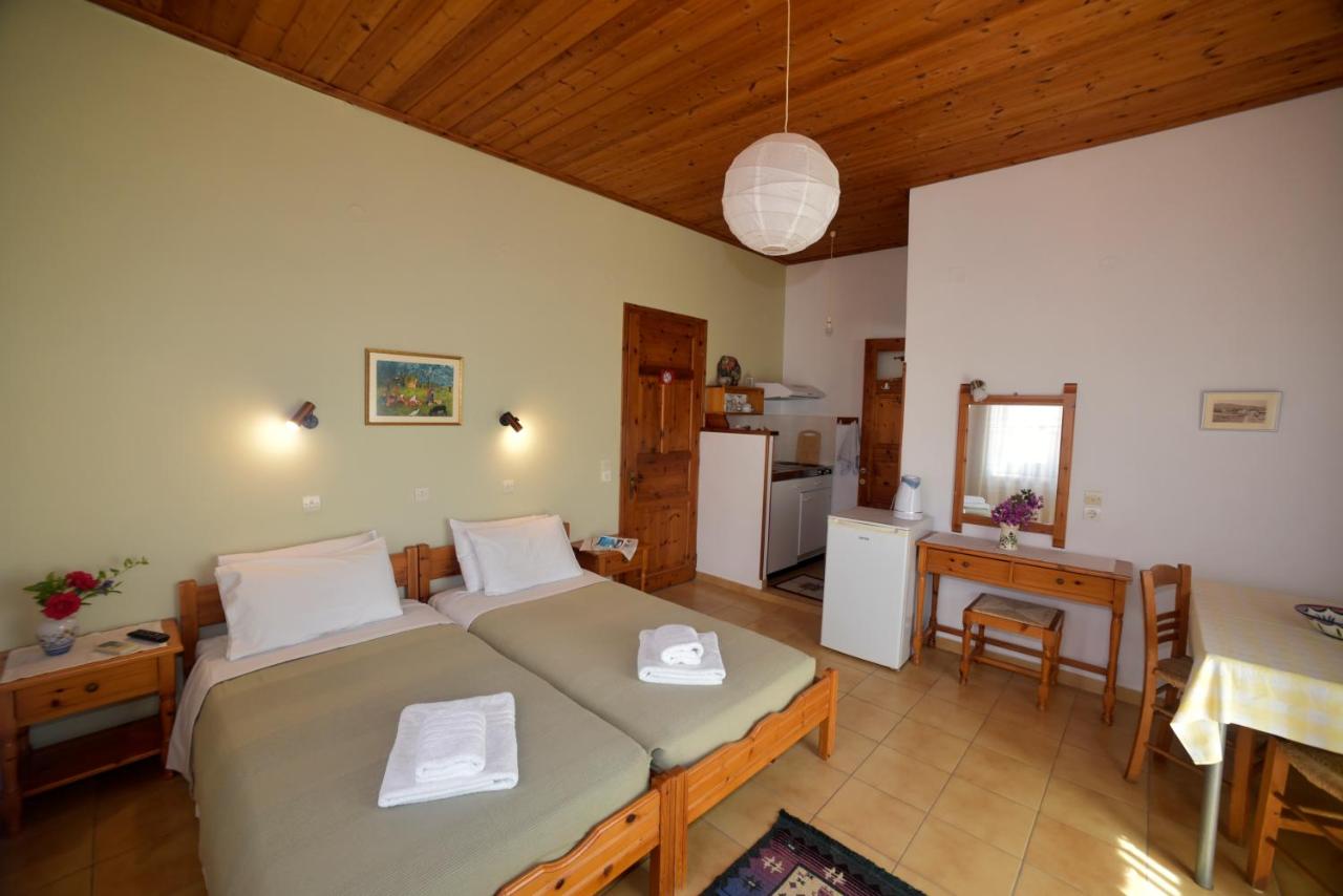 Evanthia Toroz Rooms & Studios - 4