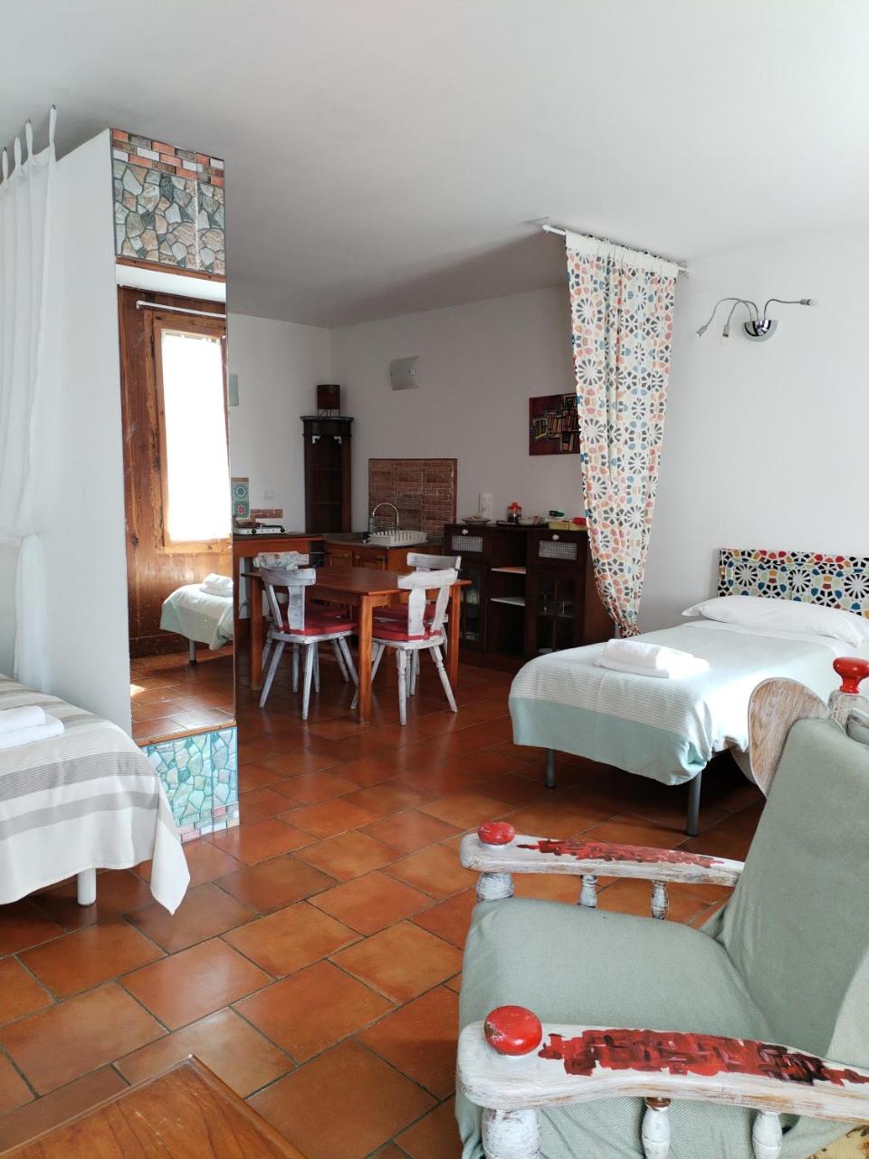 Stasion Di Pueste photo 2