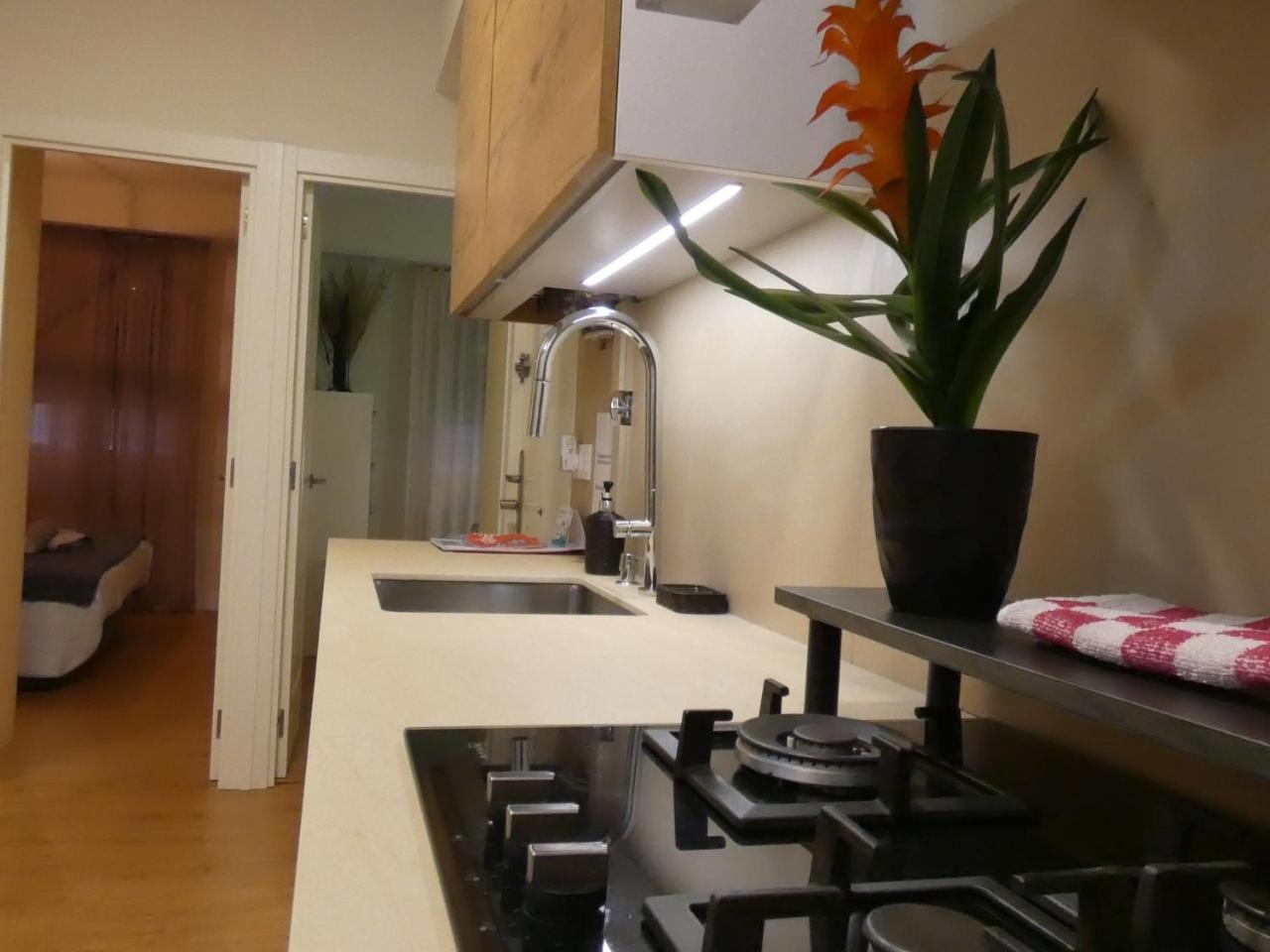 Viana Urban Apartment , Cozy 2BR Near Old Town - 6