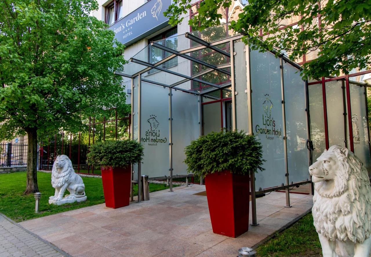 Photo - Lion's Garden Hotel