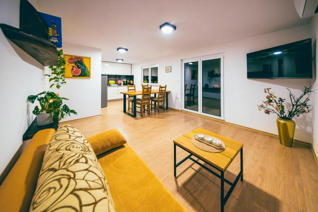 Apartment House VINARIA - 3