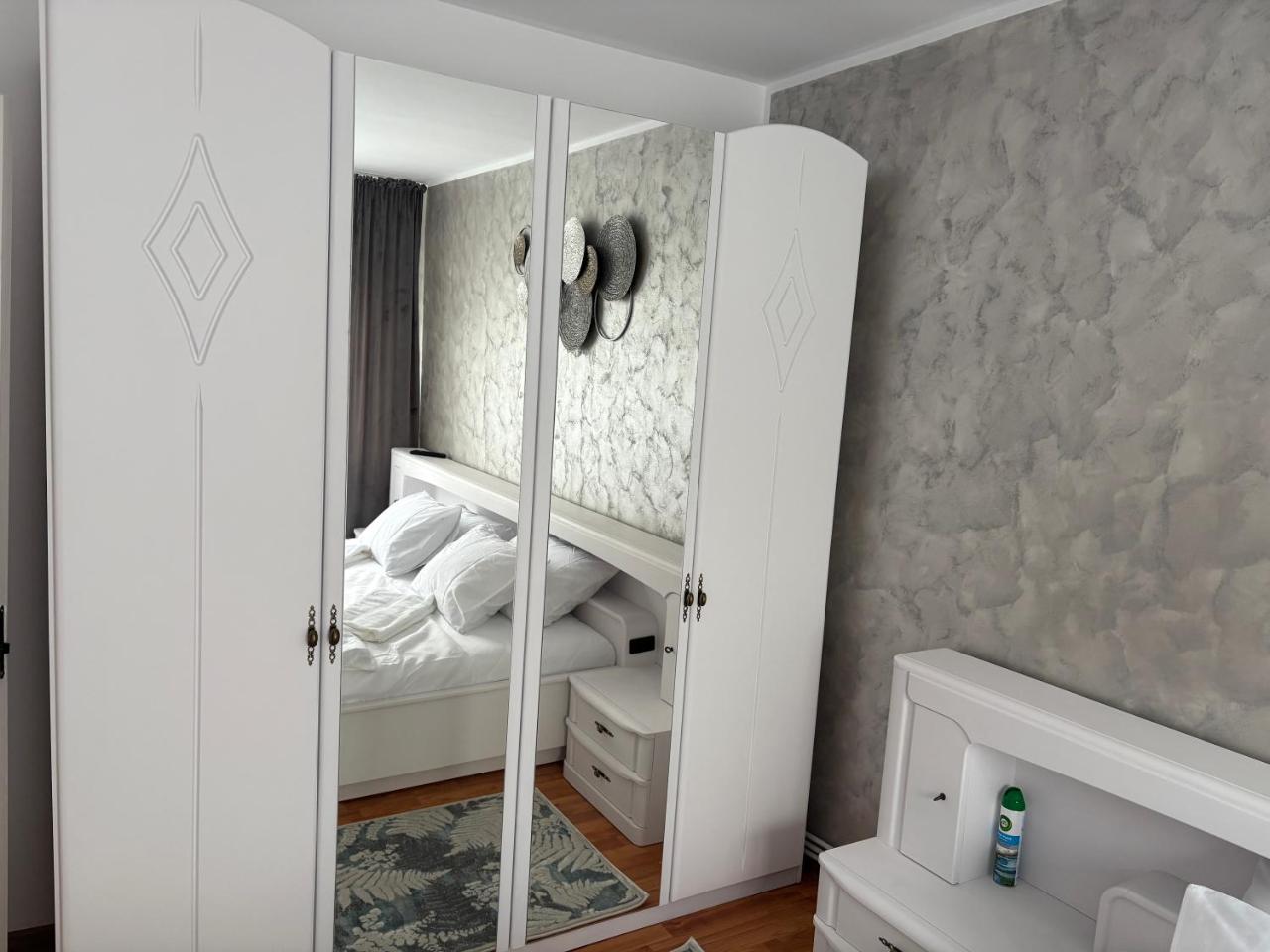 Apartament S 22 - 3