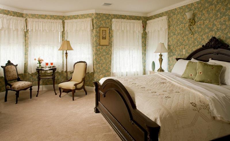 Wilbraham Mansion - 4