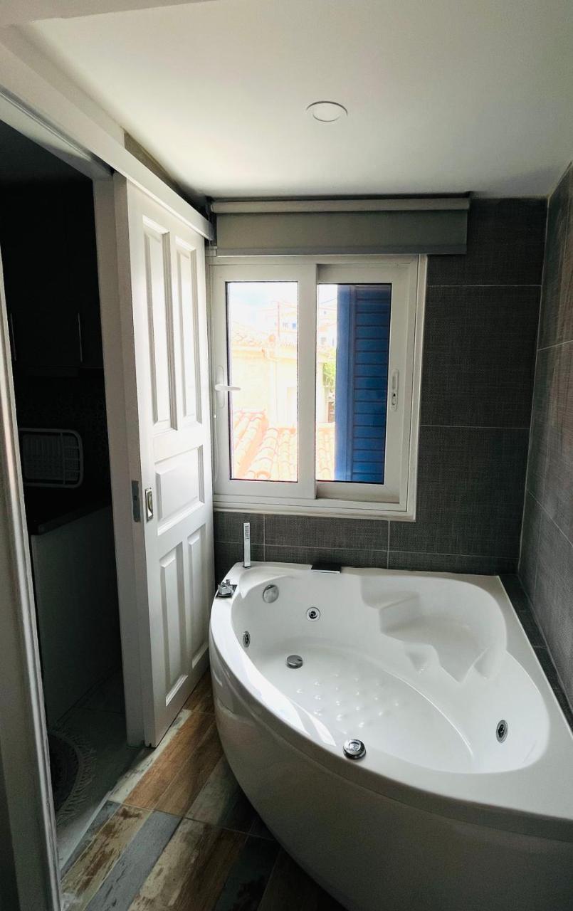 Camara Suite - 3