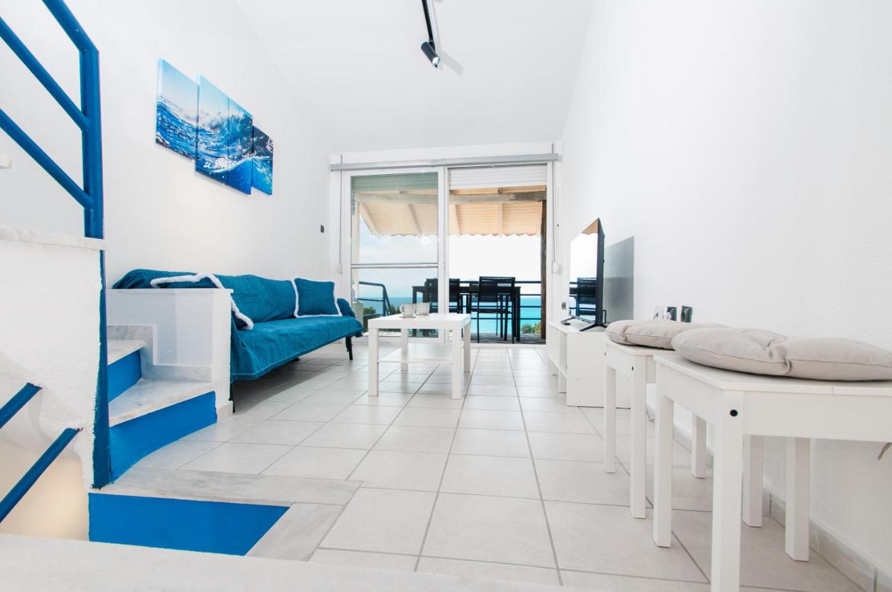 Blue & White - 6
