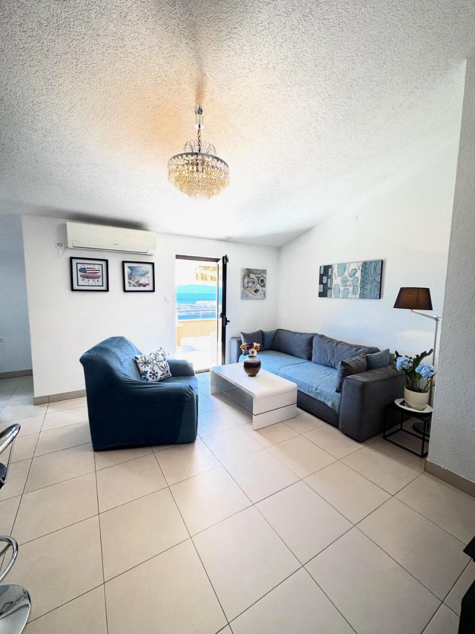 Apartman "Sabine" with heated pool - 5