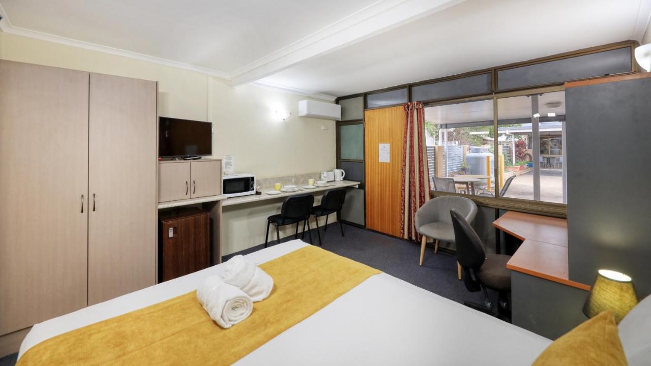 Biloela Centre Motel & Grevillea Steakhouse & Bar photo 4