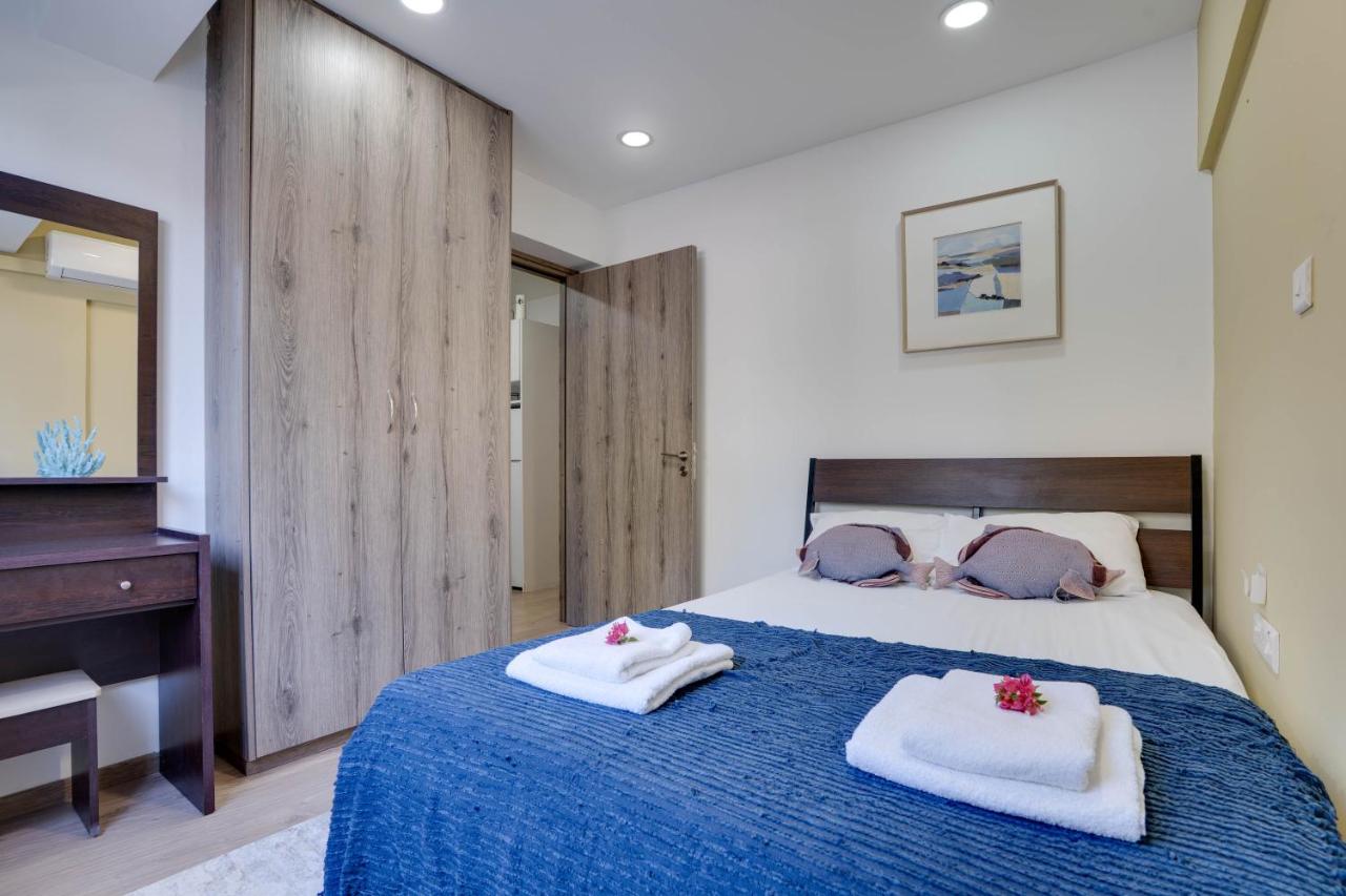 Atlantis Apartments 50m from Makenzy seafront photo 2