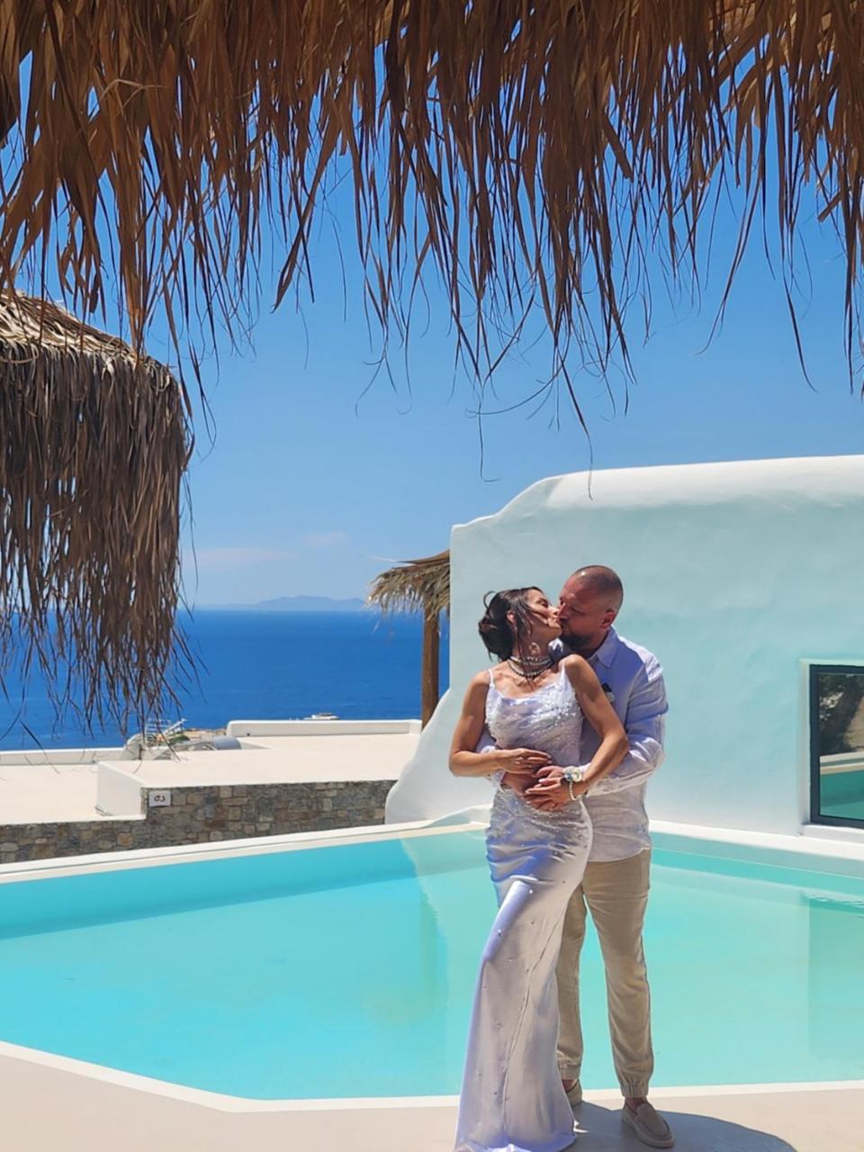 ELLI TROPiCAL LUXURY SUITES SUNSET-INFINITY POOL- SEA SIDE-NEAR CENTER PARKING - 6