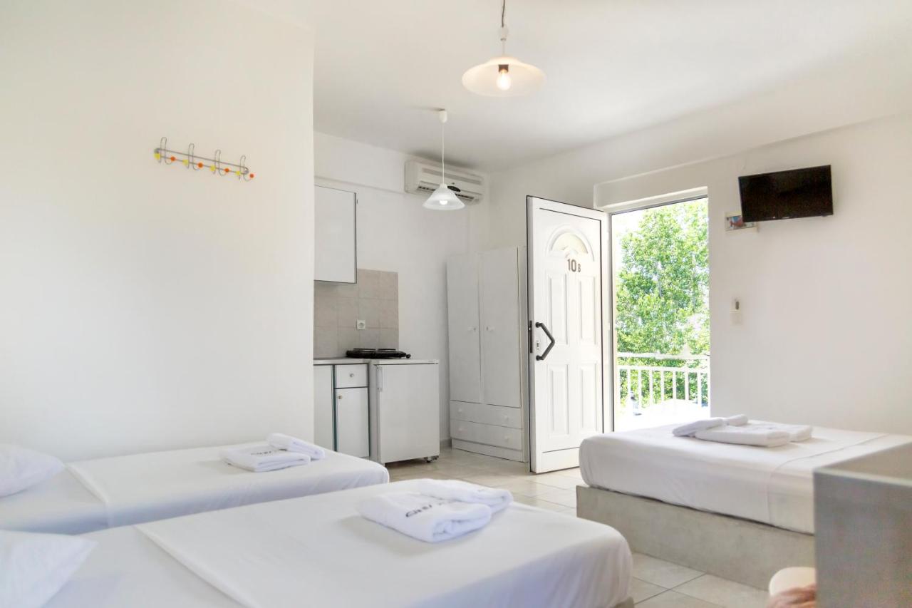 Vamvini Hotel photo 4