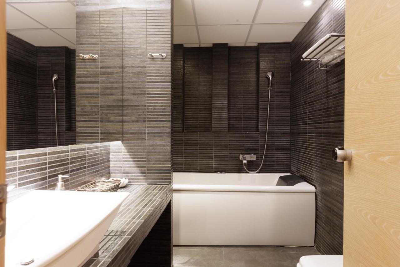 Elysion Hotel - 4