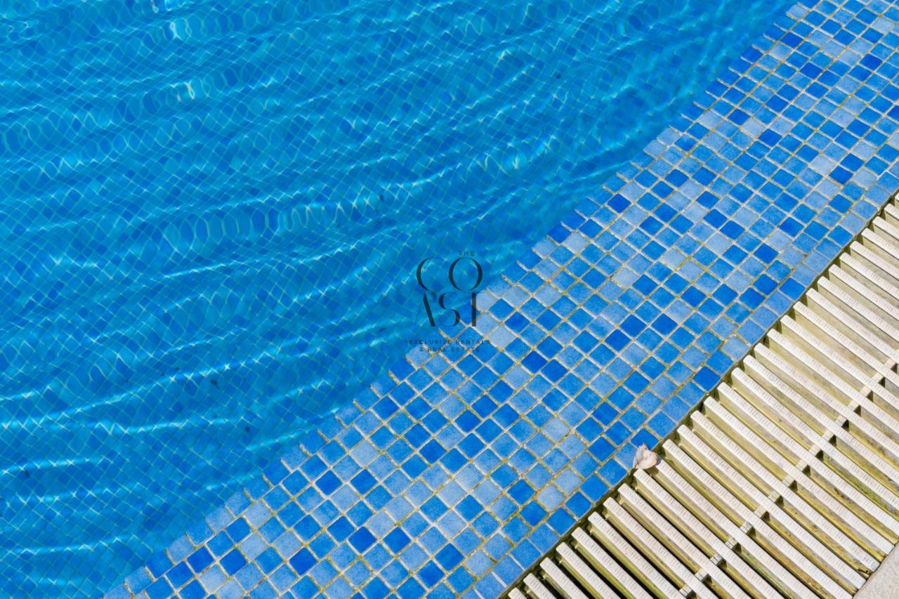 Sunny Escape w Pool & Garden by The Coast Exclusive Rentals - 4