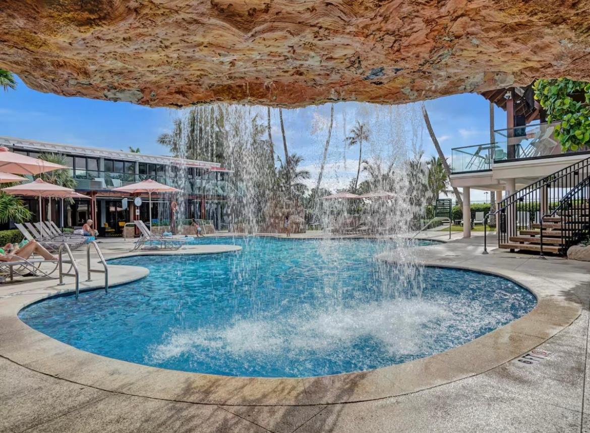 AK414- Miami Beach Apt at Oceanfront Resort - 6