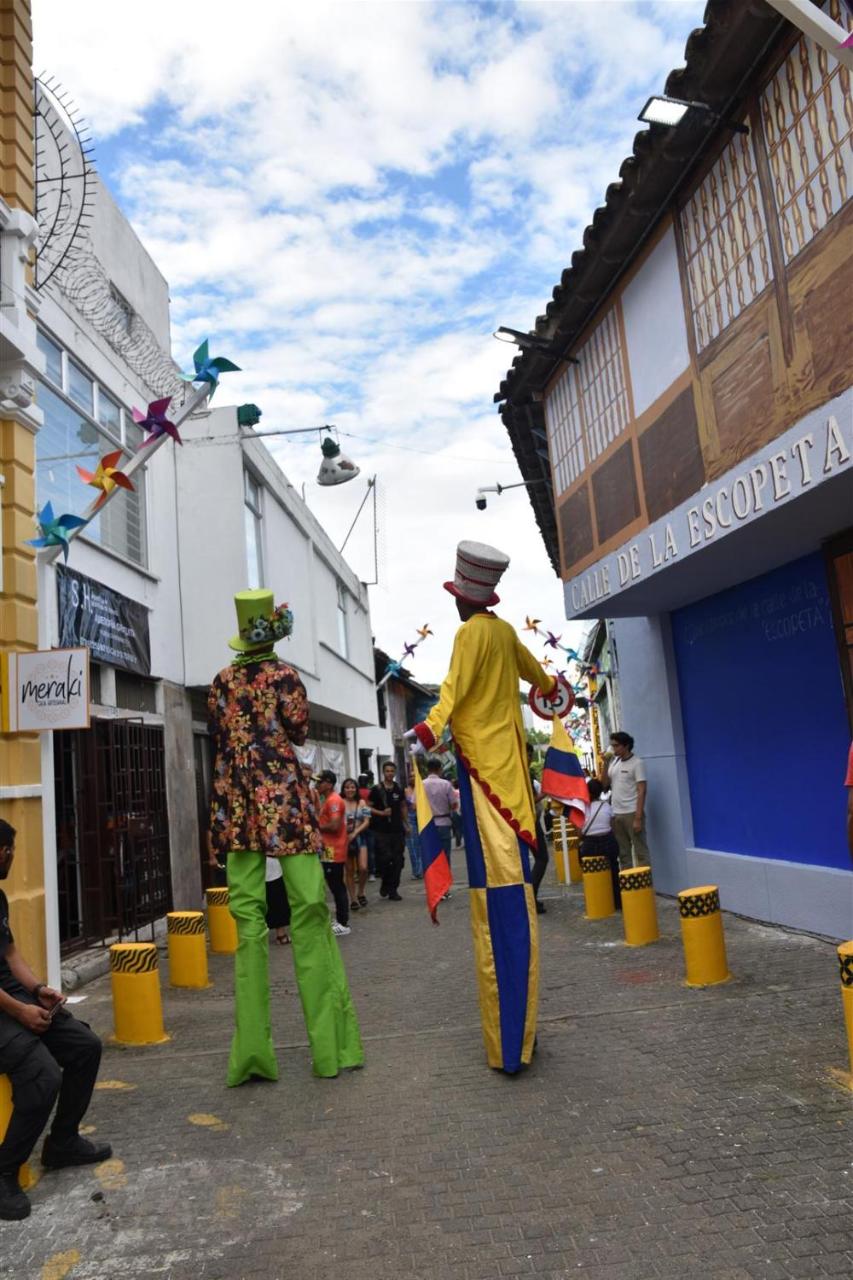 Nuevo Rumbo San Antonio Hostal - FREE WiFi, coffee & tea, patio & shared lounge photo 4