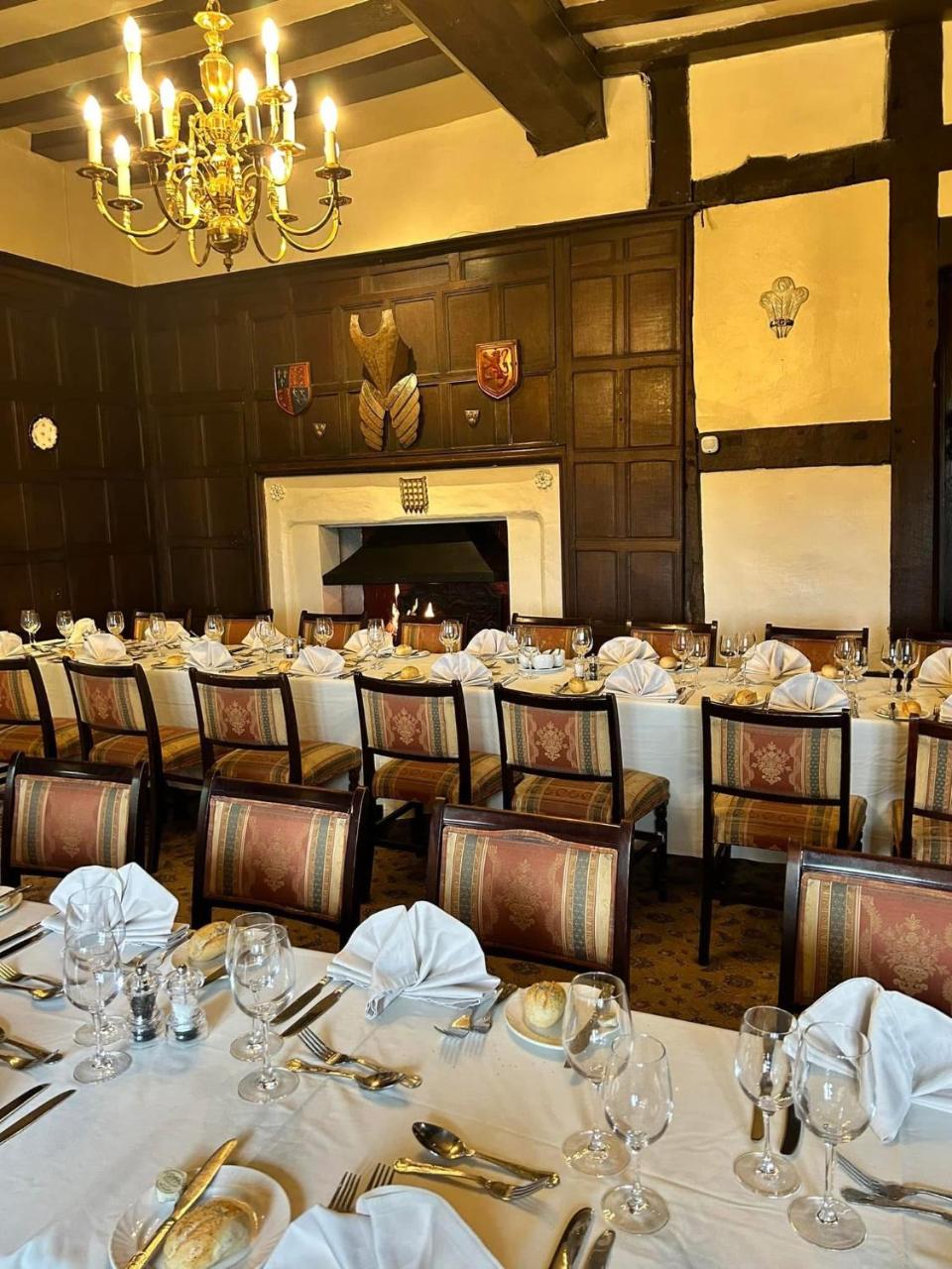 Albright Hussey Manor - 6