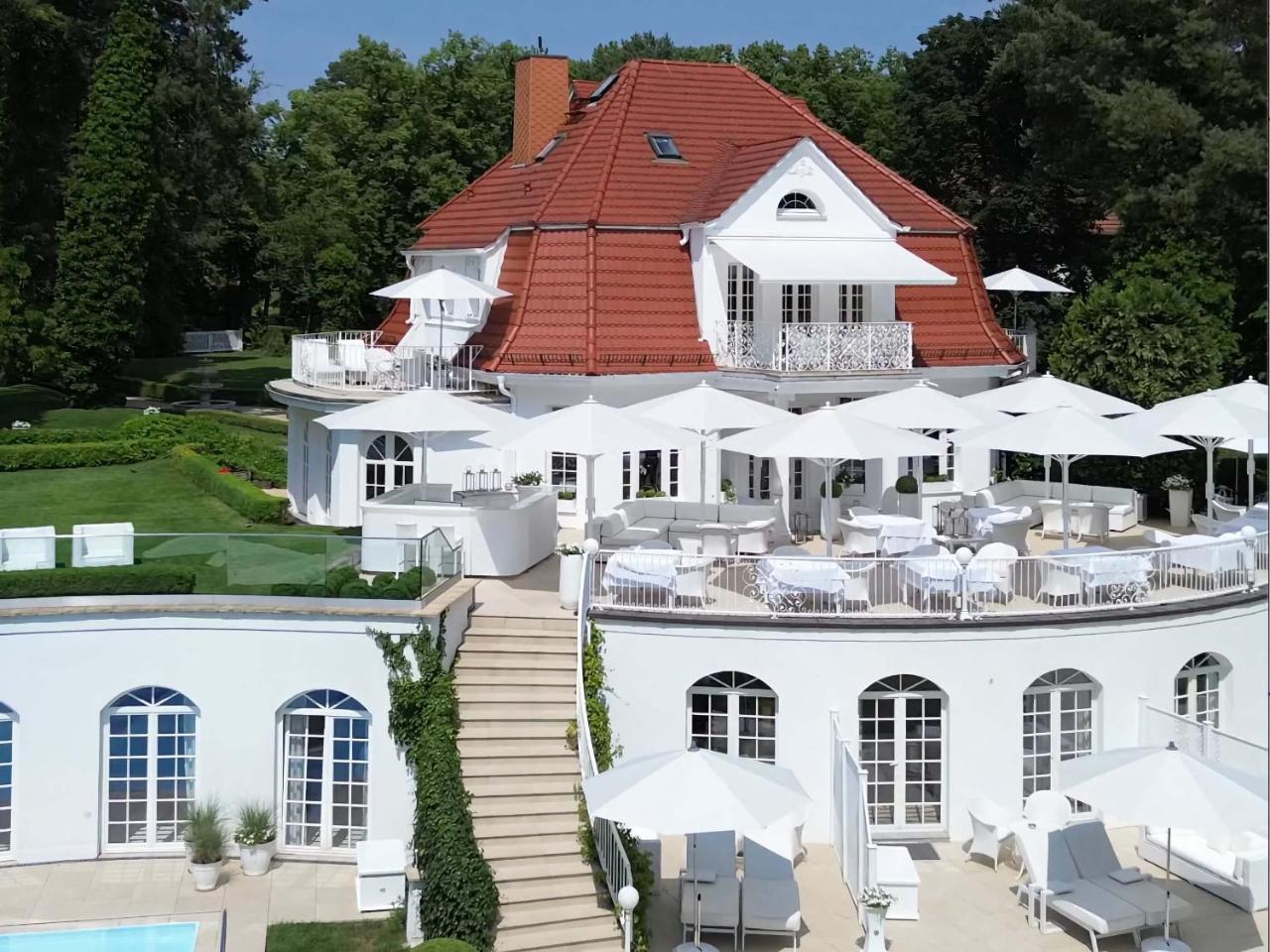 Villa Contessa - Luxury Spa Hotels