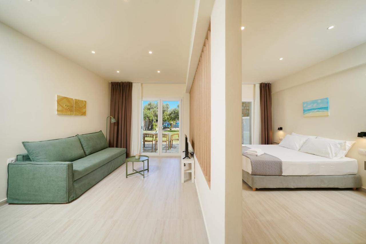 Kalliston Beach Apartments - 5