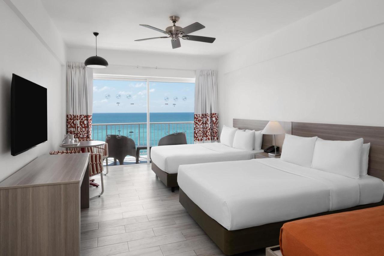 Foto - Grand Decameron Cornwall Beach, A Trademark All Inclusive Resort