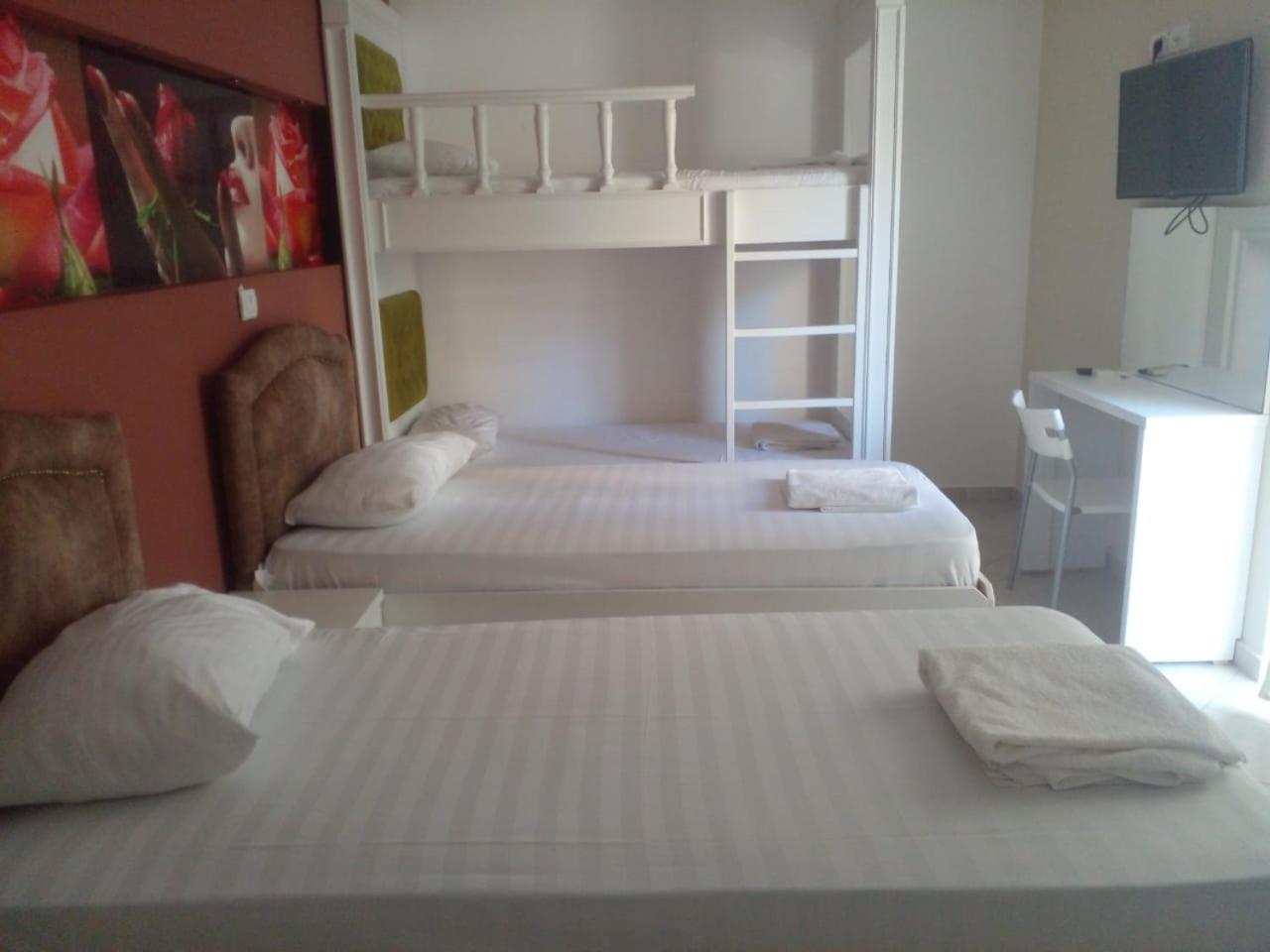 Ideal ApartHotel Saranda photo 3