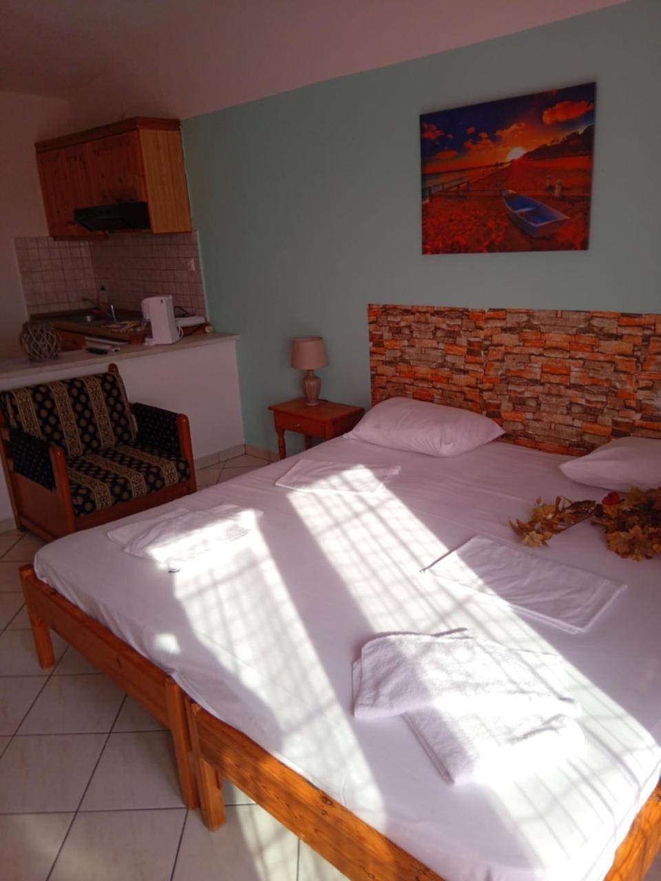 Giola aparments and studios 2 - 4