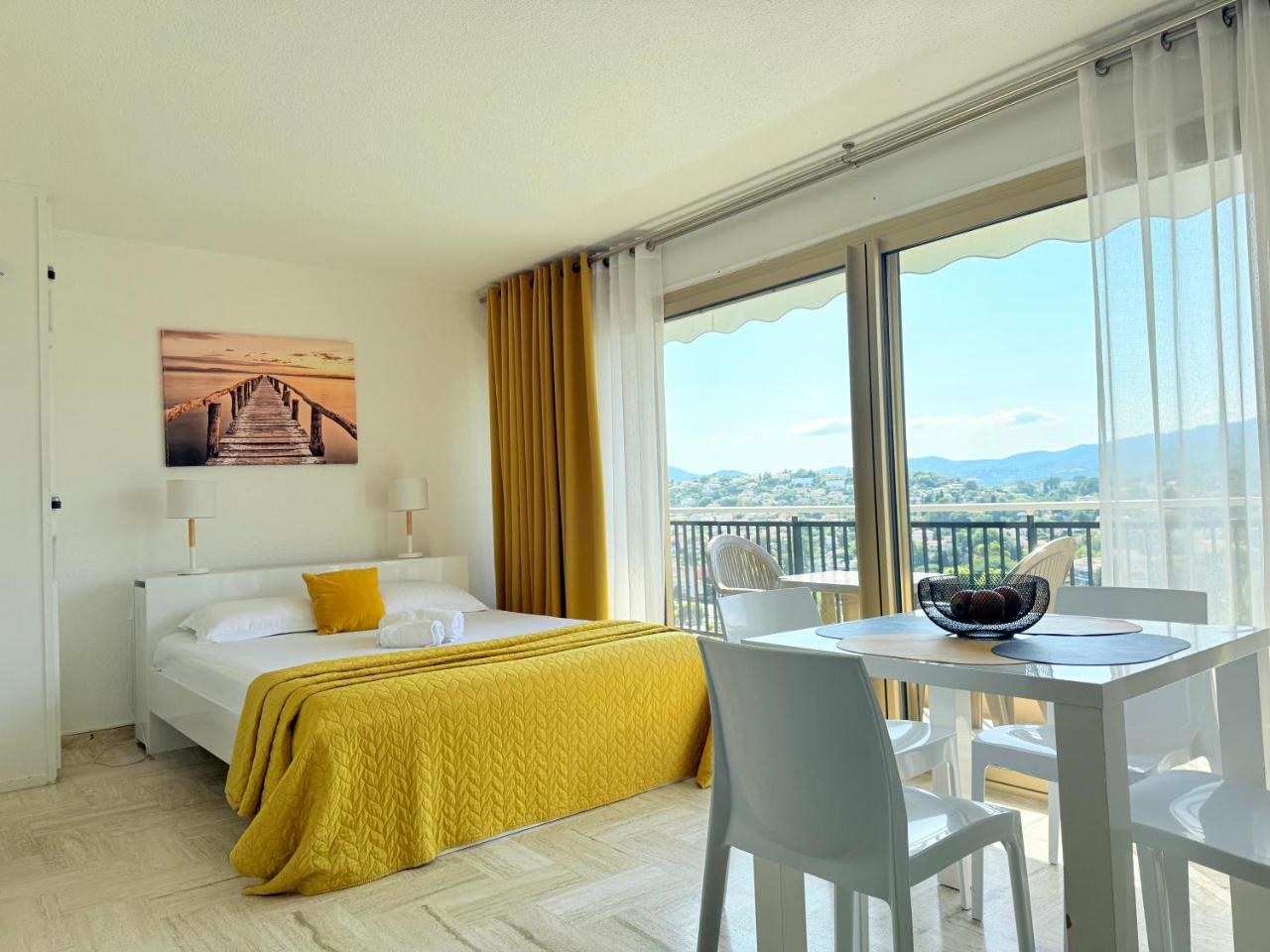 My Resid Appart Cannes Marina Montagne vue - 3