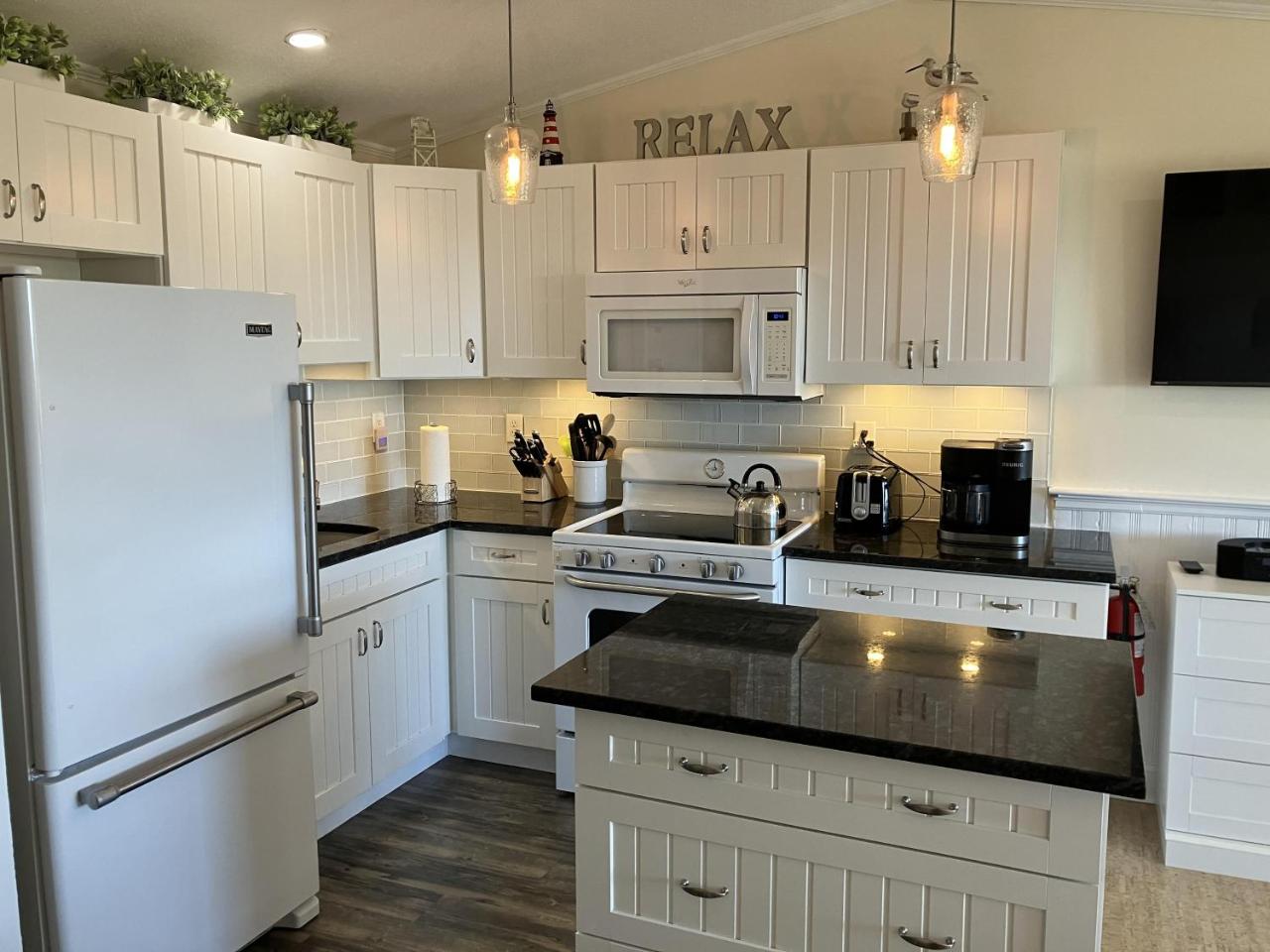 The Braemar Condominium photo 4