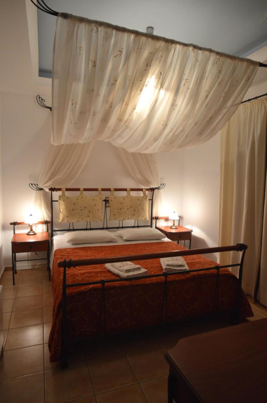 Molivos Hills Apartments - 4