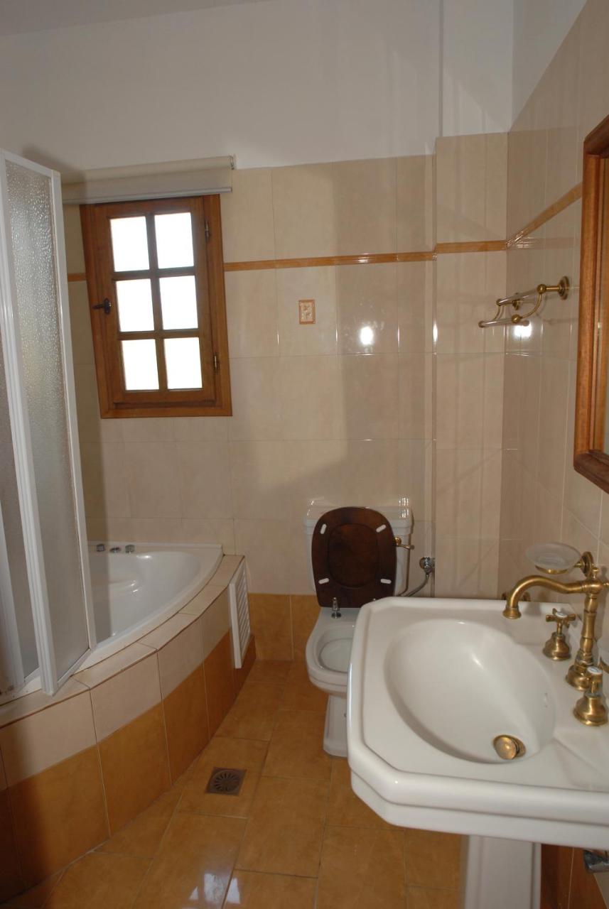 Molivos Hills Apartments - 6